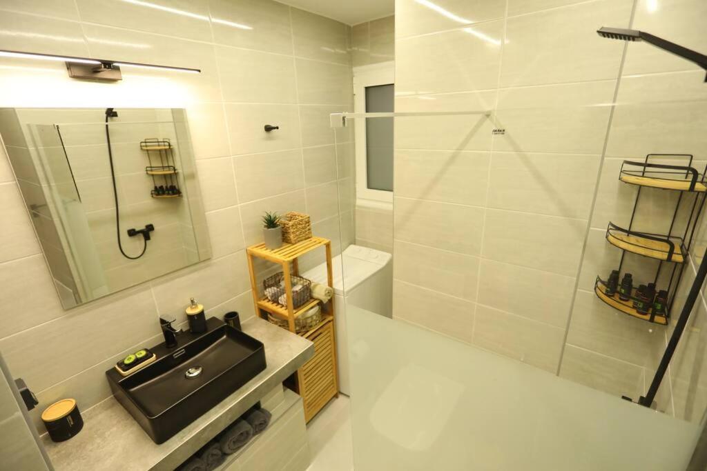 Modern And Luxury Apartment Αθήνα Εξωτερικό φωτογραφία